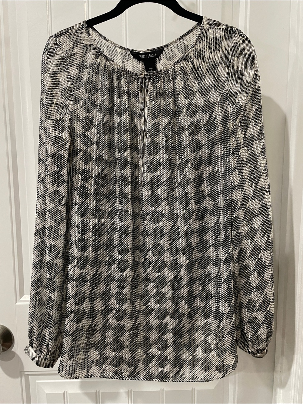 White House Black Market Black and White Abstract Print Blouse